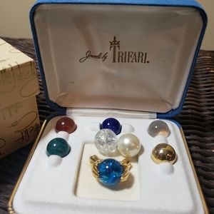 Retro Ring interchangeable marble in hands